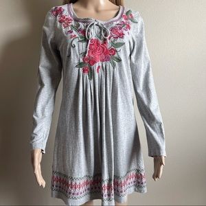 Sundance Embroidered Gray Tunic M EUC